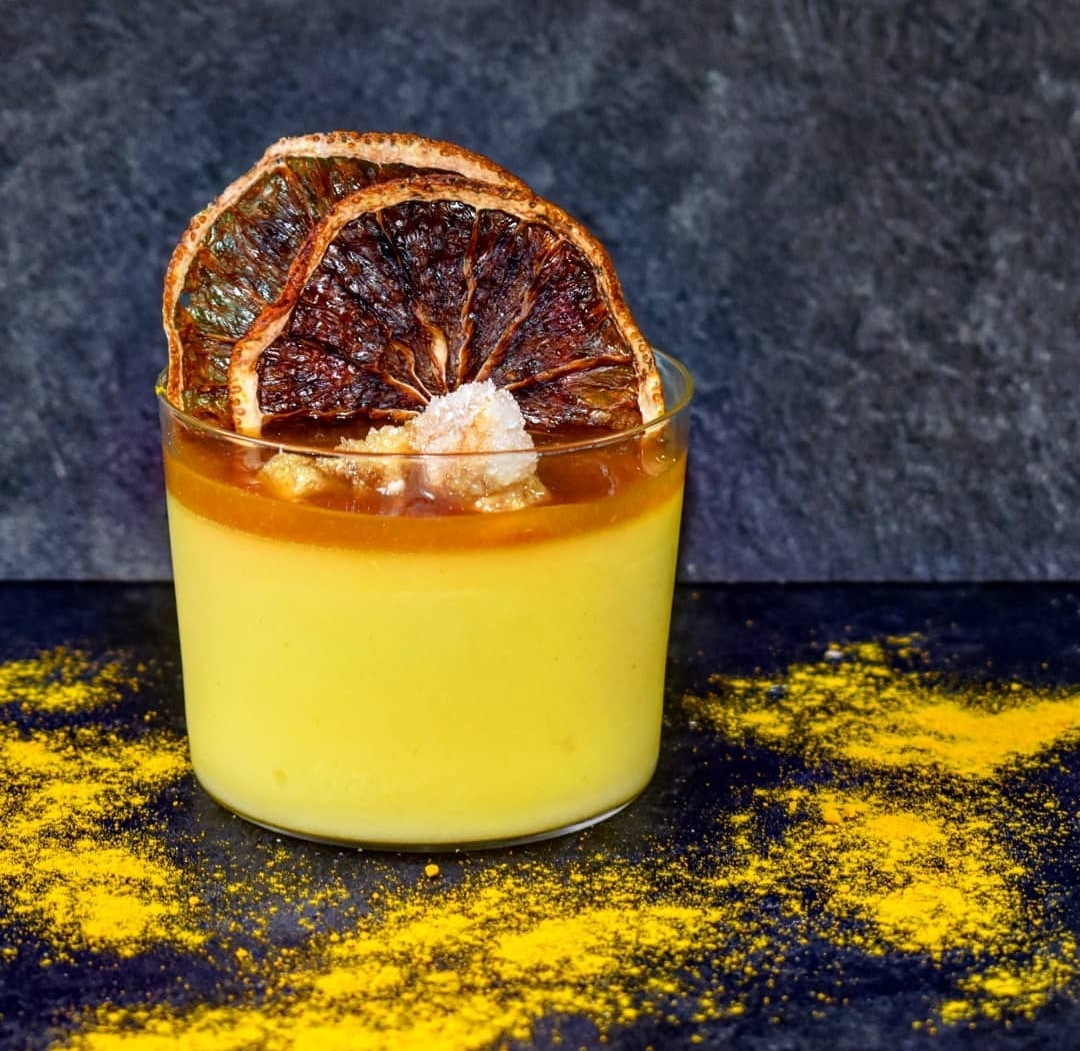 BAVARESE GOLDEN MILK CON GELEE’ ALL’ARANCIA E ZENZERO CANDITO
