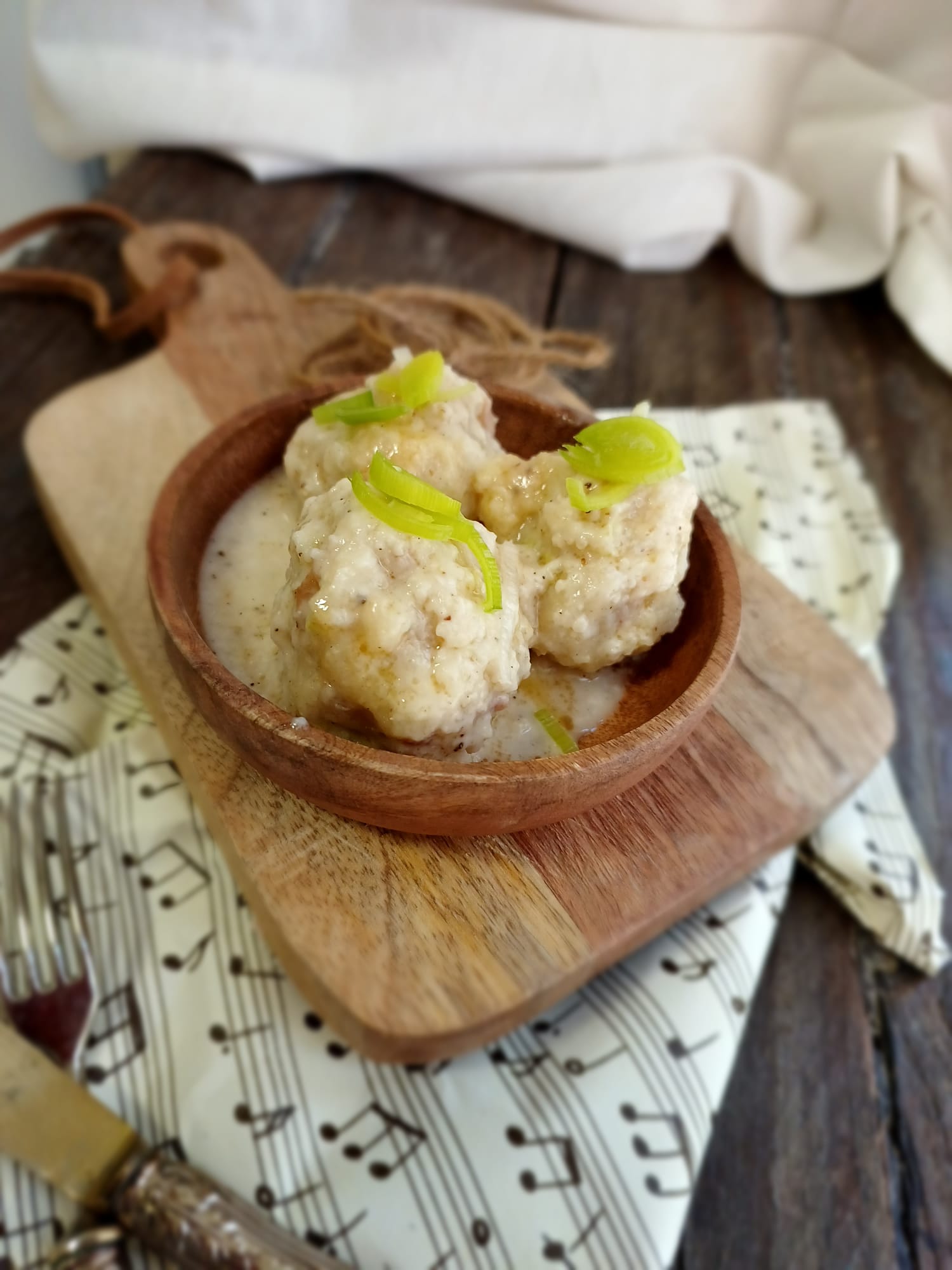 CANEDERLI CON PROSCIUTTO CRUDO, PORRO E CREMA DI PARMIGIANO