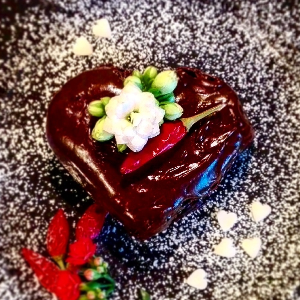 CUORE DI SACHER Al CIOCCOLATO E PEPERONCINO
