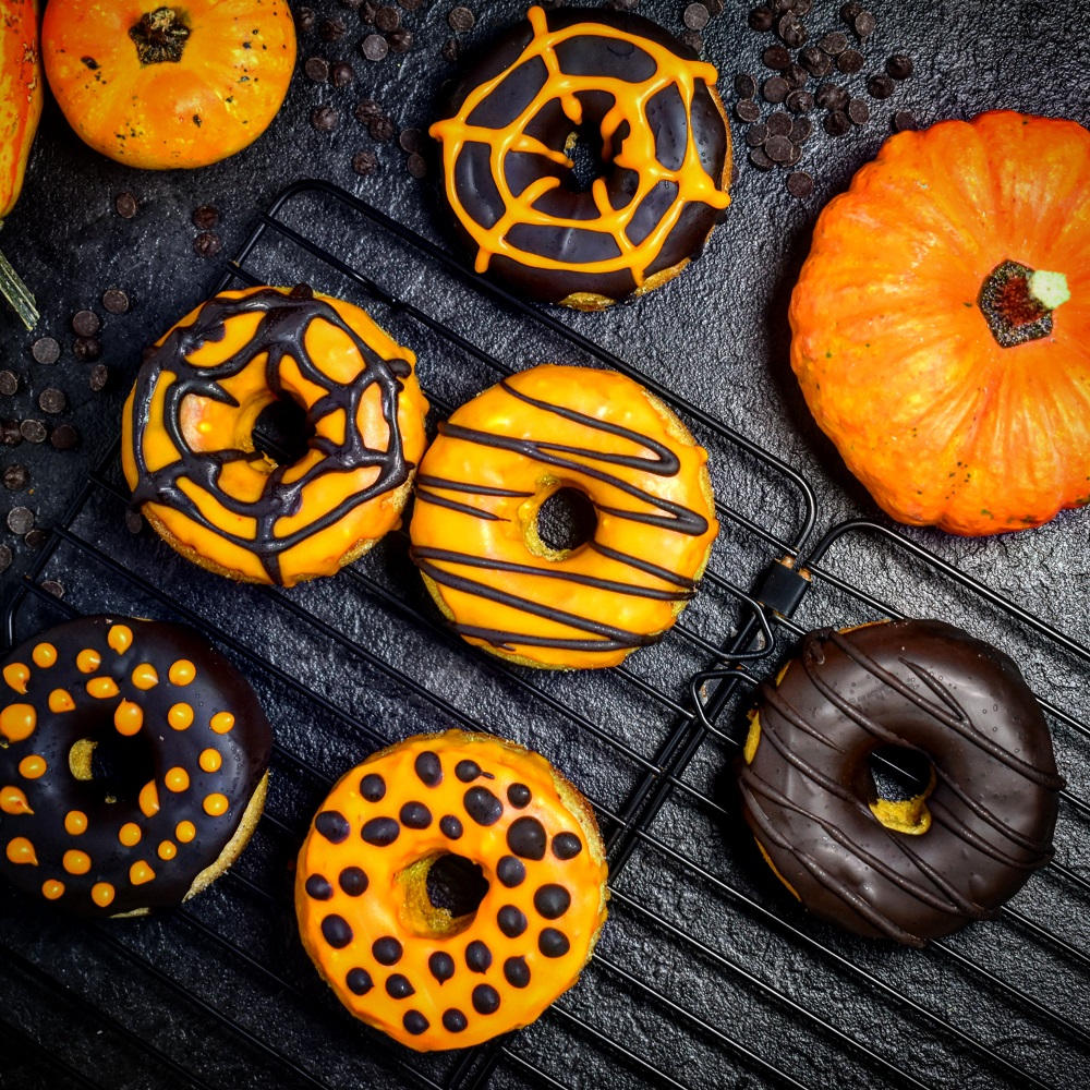 DONOUTS ALLA ZUCCA E CANNELLA E CIOCCOLATO