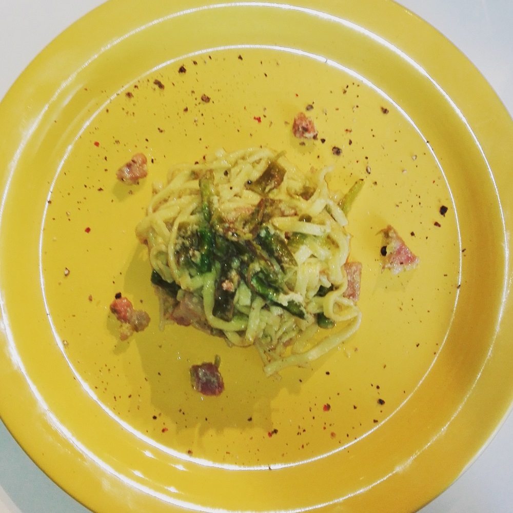 PASTA ALLA CARBONARA DI ASPARAGI