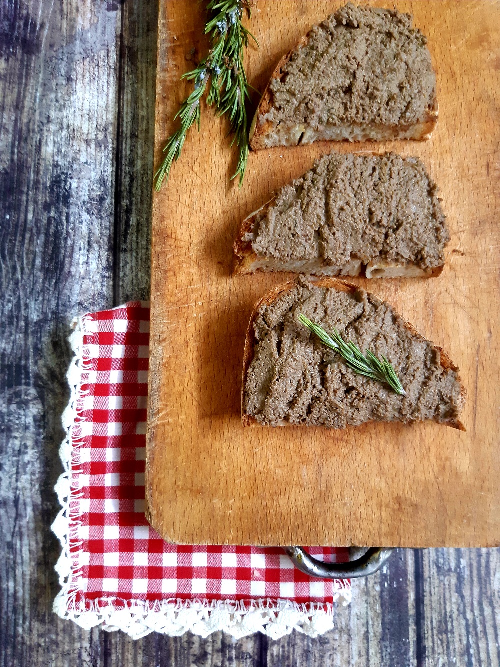 PATÉ DI FEGATINI ALLA TOSCANA