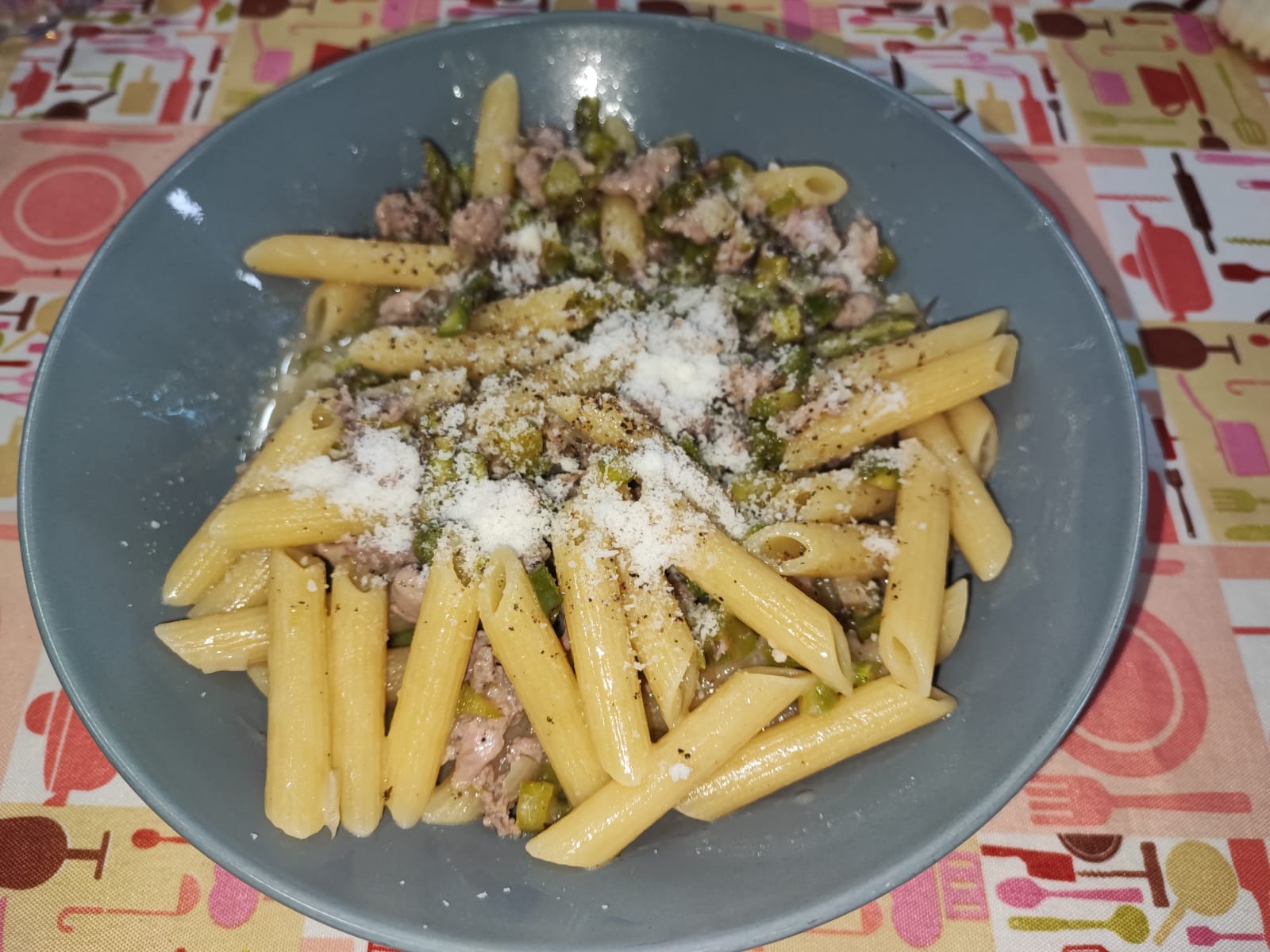 PENNE, SALSICCIA E ASPARAGI