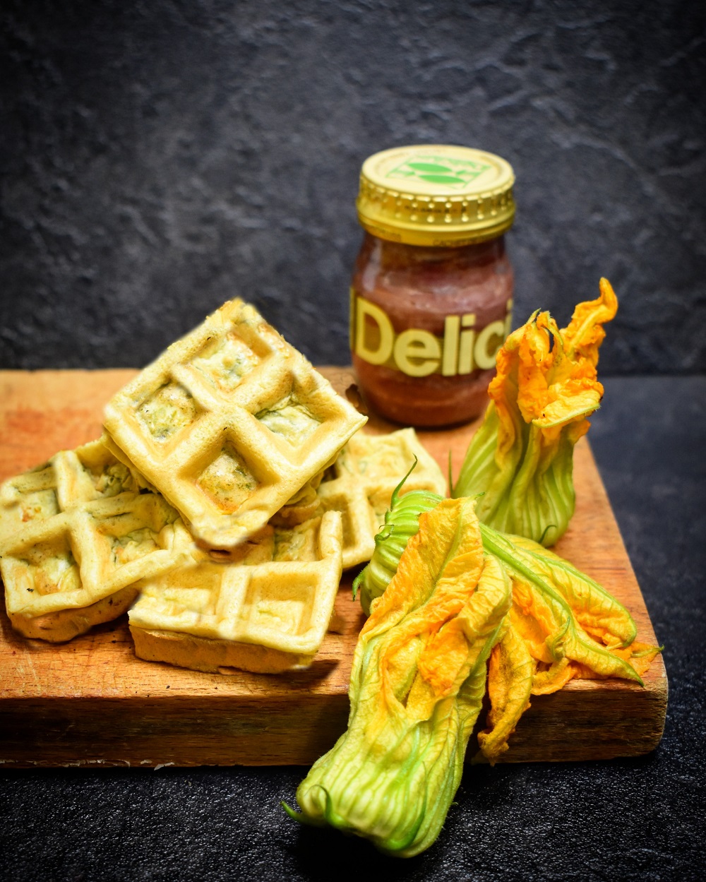 WAFFLES FIORI DI ZUCCA E ALICI